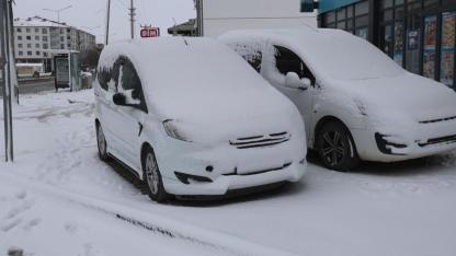 SON DAKİKA: Iğdır’da Yarın Okullar Tatil Edildi! Kar Engeli O İlçeyi Vurdu