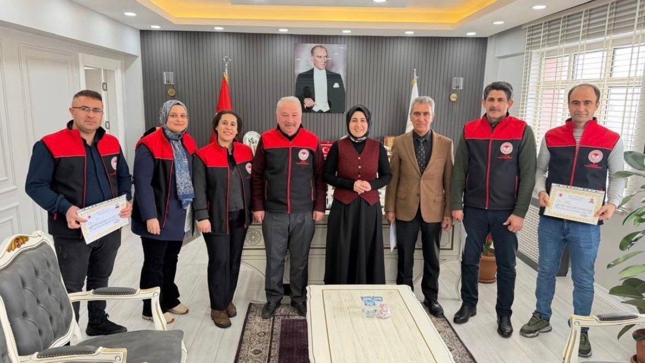 Taşlıçay’da Örnek Başarı: Sahipli Köpeklerin Tamamı Dijital Kimlik Sahibi Oldu