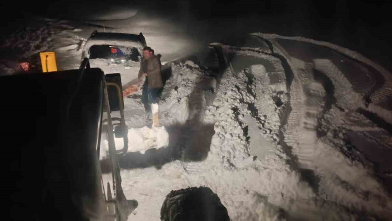 Tekman’da 2 Bin 382 Rakımda Kurtarma Operasyonu