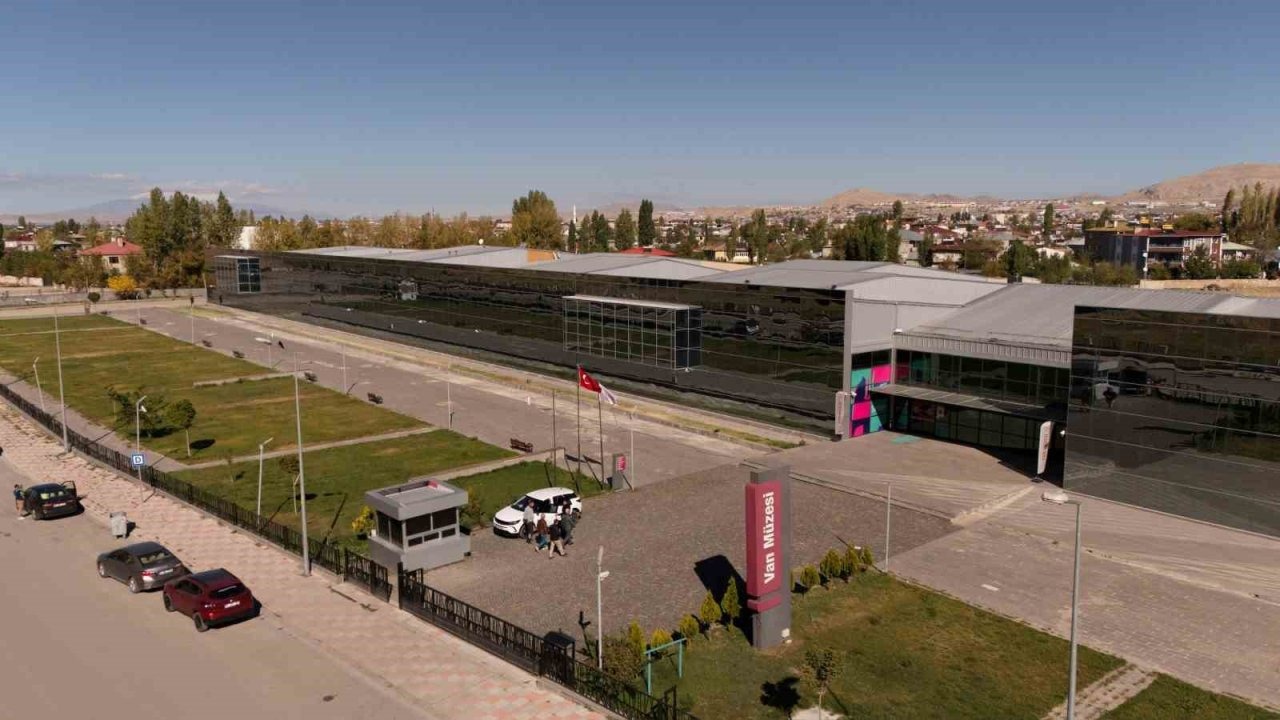 Van Müzesi Bakım ve Onarım Çalışmaları Nedeniyle Ziyarete Kapatıldı
