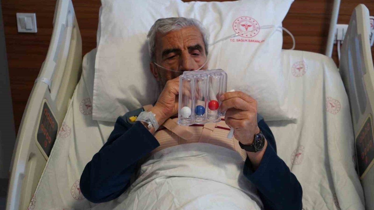 Van’da Hayat Kurtaran Operasyon: Aort Damarı ve Şah Damarları Aynı Anda Değiştirildi