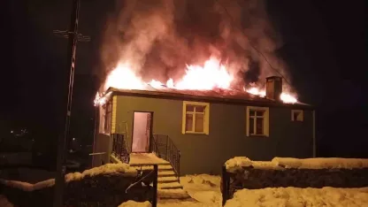 Kars’ta İmam Evi Yangını: Ev Kullanılamaz Hale Geldi