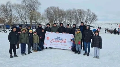 Çıldır’da Gençlerin Kış Kampı Heyecanı: Eğitim ve Eğlence Bir Arada