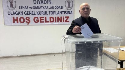 Diyadin Esnaf ve Sanatkarlar Odası’nda M. Nuri Özden Güven Tazeledi