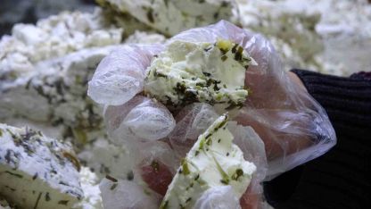 Van’ın Tescilli Lezzeti Otlu Peynir Kış Aylarında Türkiye Yolcusu: Esnaftan "Sahte Ürün" Uyarısı