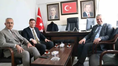 Oltu’da Su ve Tarım Yatırımları Masaya Yatırıldı: DSİ Bölge Müdürü Muhtarlarla Buluştu