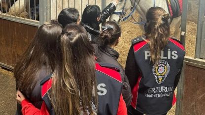 Erzurum Polisi Çocukların Geleceğine Dokunuyor: "Benim Hikâyem Değişebilir"