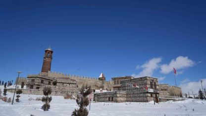 Erzurum ve Çevresinde Kuvvetli Kar Yağışı ile Çığ Uyarısı