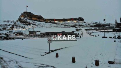 Kars'ta Son 15 Yılın En Çetin Kışı: Kar ve Tipi Hayatı Durma Noktasına Getirdi