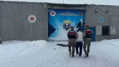 Kars’ta Jandarmadan Kaçamadılar: Kesinleşmiş Hapis Cezası Bulunan 2 Şahıs Tutuklandı