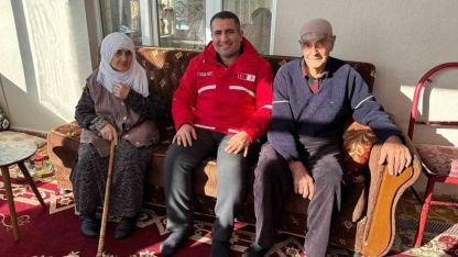 Kızılay Muradiye’den Gönül Köprüsü: "Büyüklerimiz Baş Tacımızdır"