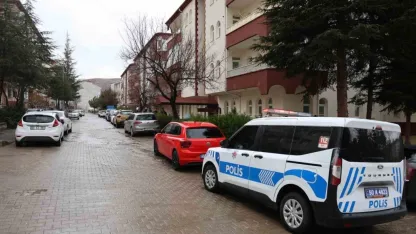 Eşini bıçaklayıp kaçtı, kaza yapınca yakalandı