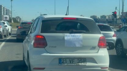 Kayapınar'da  “Yeni sürücüyüm, sabır imandandır ” Yazısı Gündem Oldu