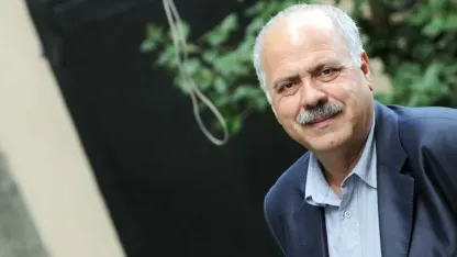 Usta oyuncu Ali Tutal hayatını kaybetti