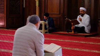 Van’da 14 Asırlık Mukabele Geleneği: Camilerde Kur’an-ı Kerim Sedası Yükseliyor