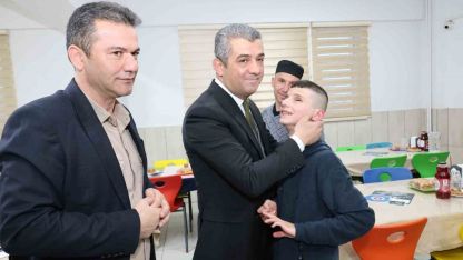 İl Millî Eğitim Müdürü Süleyman Ekici Görme Engelli Öğrencilerle İftar Sofrasında Buluştu