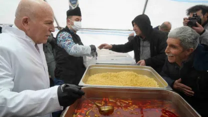 Erzurum büyükşehir belediyesi'nden ramazan ayında 5 bin kişiye iftar desteği