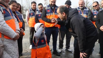 Acının Ortasında Bir Tutam Tebessüm! 5 Yaşındaki Poyraz Ege’nin "Düdük" İsteği Valiyi Mest Etti