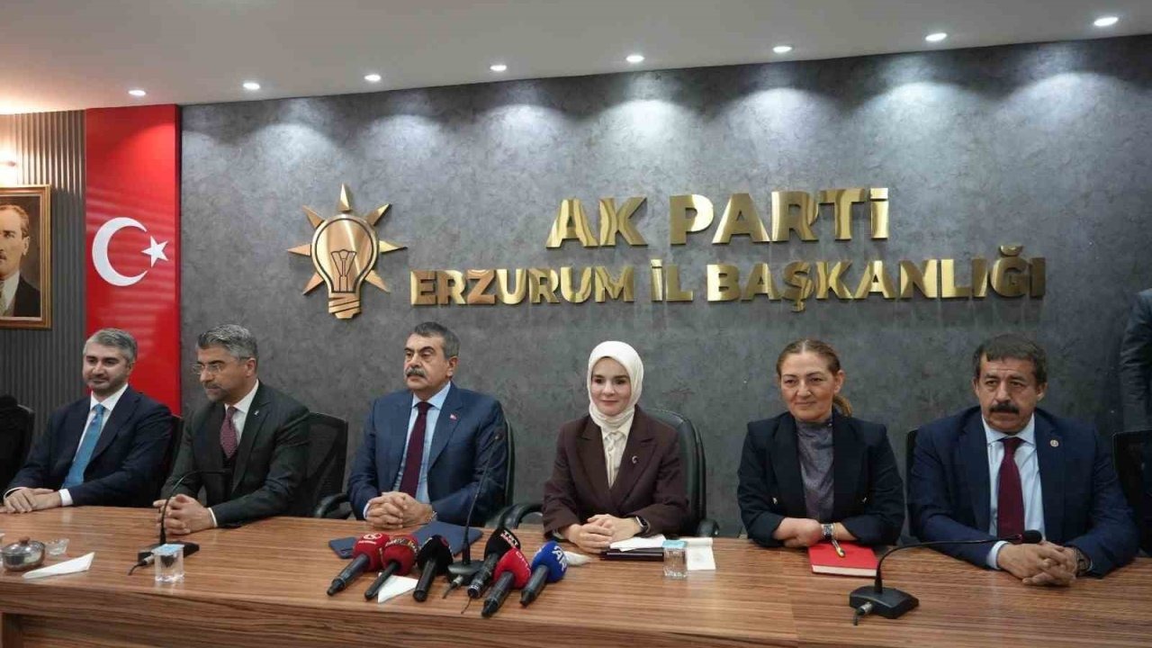 Bakan Tekin Erzurum’dan Muhalefete Yüklendi: "Yalan ve İftira Üzerine Siyaset Yapılıyor"