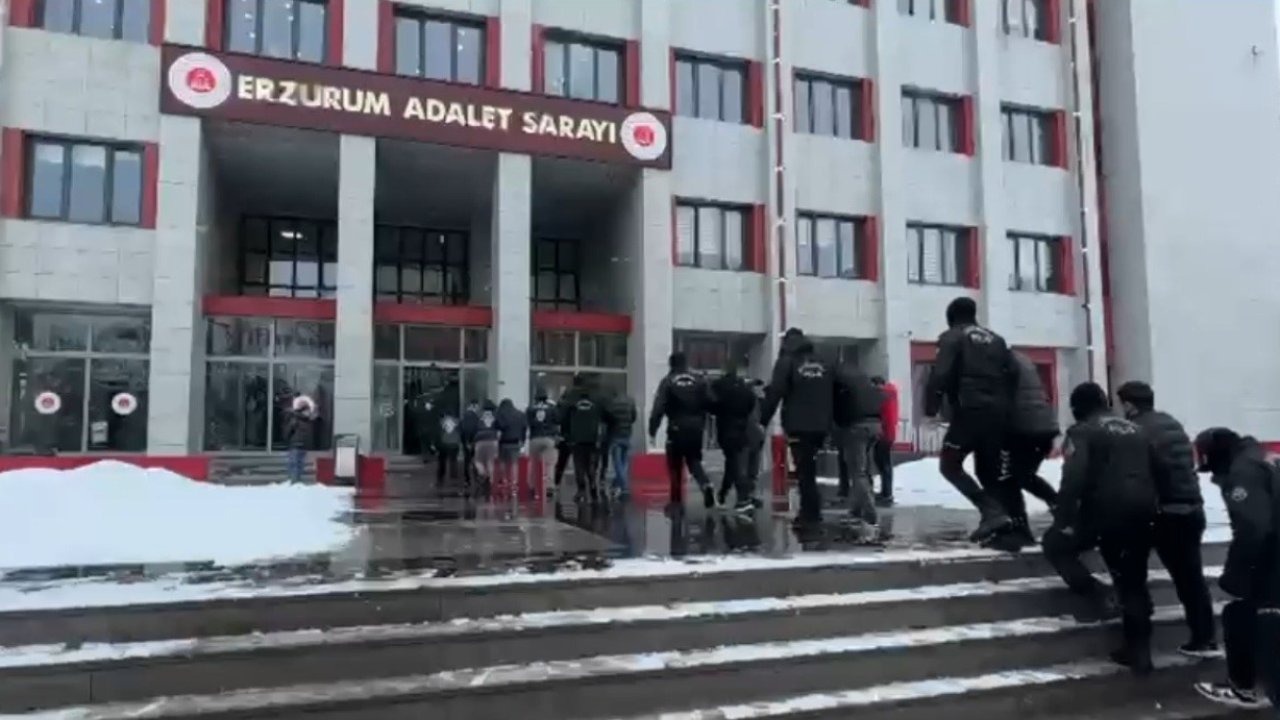 Erzurum Merkezli 28 İlde Dev Operasyon: Sahte Araç Kiralama Şebekesi Çökertildi