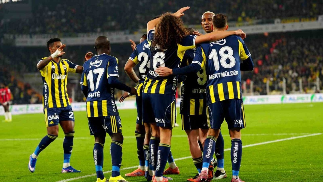 Fenerbahçe Seriyi 21 Maça Çıkardı: Kadıköy'de Gençlerbirliği Engelini 3 Golle Geçti