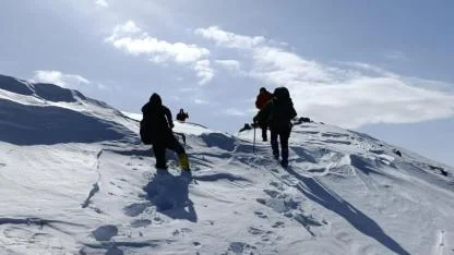 Hocalı Şehitleri İçin 2 Bin 900 Rakımda Namaz! Iğdır’da Anlamlı Zirve