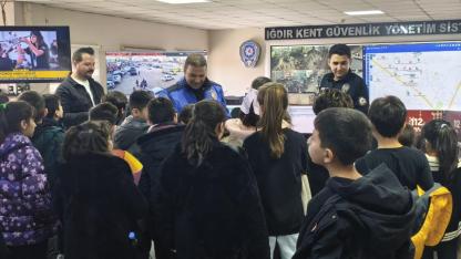 Iğdır Emniyetinde Minik Misafirlerin Heyecanı: "Geleceğin Polisleri Geliyor!"