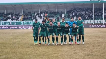 Iğdır FK 1-0 Ümraniyespor İlk Yarı Sonucu: Florian Loshaj Golle Başladı