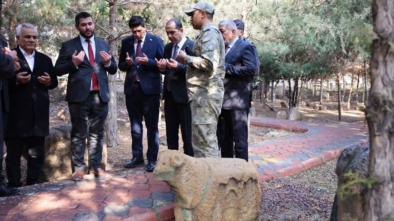 Iğdır Koç Başlı Mezar Taşları Nerede? Vali Taşolar Tarihi Mirası İnceledi