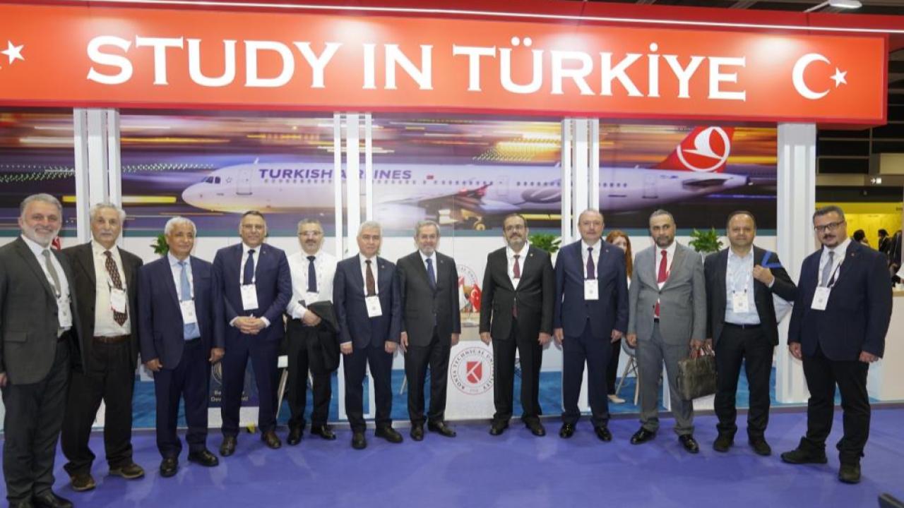 Iğdır Üniversitesi’nden Dev İş Birliği: Rektör Gürel Hong Kong’da Stratejik İmzalar Attı