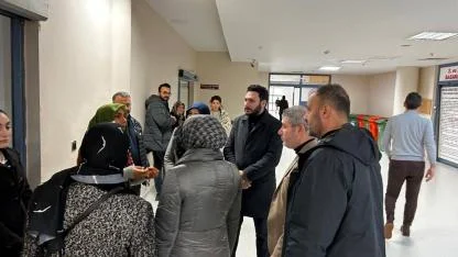 Iğdır'da Bıçaklanan Damla Baran'a Ziyaret: "Şiddeti Lanetliyoruz"