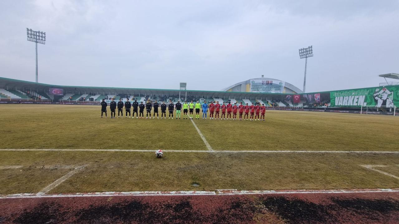 Iğdır’da İnanılmaz İlk Yarı! Alagöz Holding Iğdır FK, Antalyaspor’u Sahadan Siliyor: 4-0