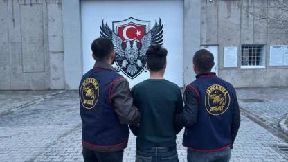 Iğdır'da Jandarmadan Kaçış Yok! "Yağma" Suçundan Aranan Şahıs Tutuklandı