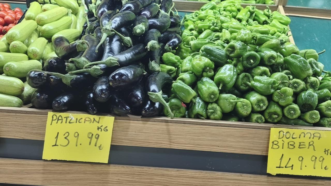 Iğdır'da Meyve ve Sebzeler El Yakıyor, Etiketler Günlük Değişiyor!