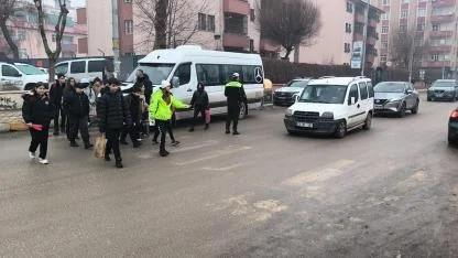 Iğdır'da Okulların Açılmasıyla Trafik ekipleri, Okul Önlerinde Tedbir Aldı