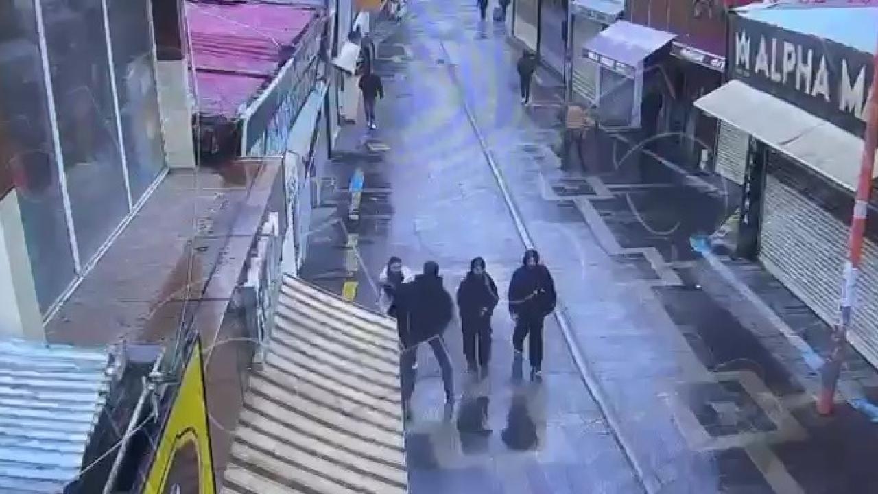 Iğdır'da tanımadığı kişi tarafından bıçaklanan kızın sağlık durumu iyiye gidiyor