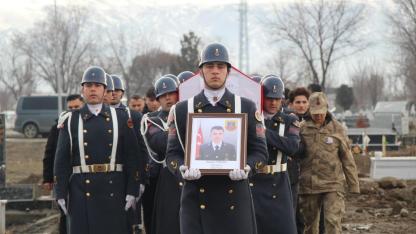 Iğdır’ın Acı Kaybı: Uzman Çavuş Doğukan Türkden Son Yolculuğuna Uğurlandı