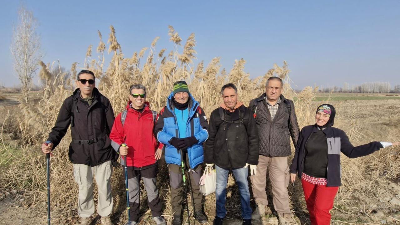 Iğdırlı Dağcılardan Anlamlı Yürüyüş: "Kansere Değil, Hayata Şans Verin!"
