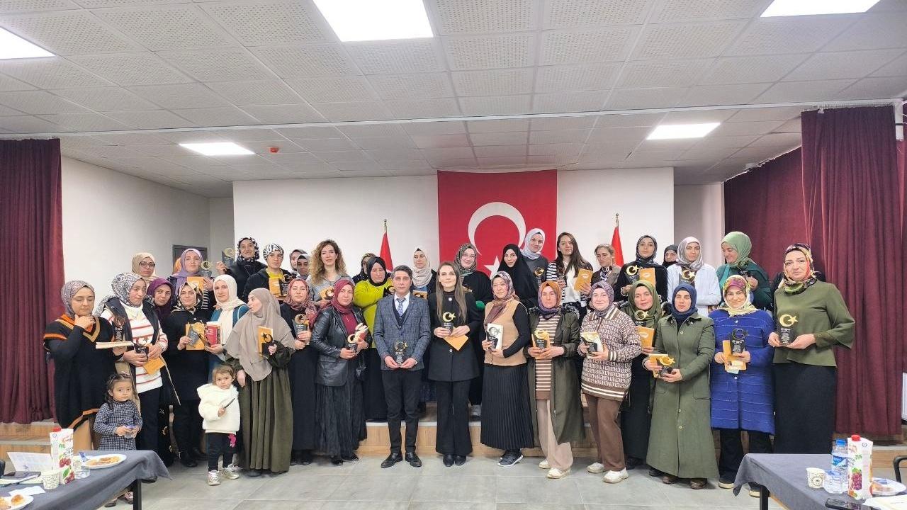 Kitap Okudular, Hayatları Değişti: Iğdır’da Örnek Ebeveynlik Projesi