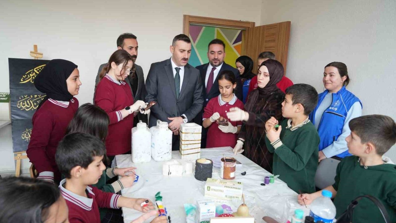 Muş’ta 1071 Ruhu El Sanatlarıyla Yaşıyor: Gençlerden Sultan Alparslan Zırhına Vefa