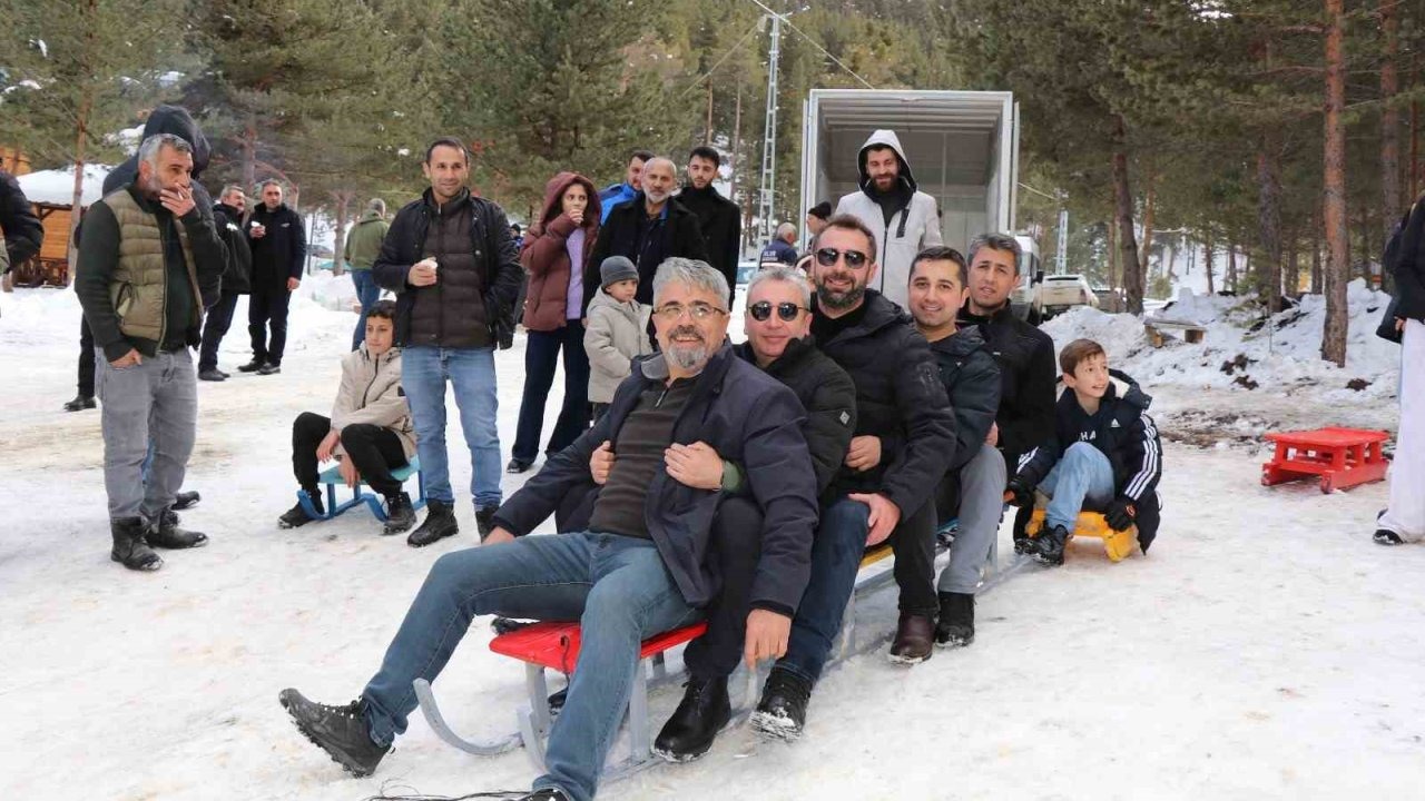 Olur’da Hızek Şenliği: Akdağ’da İlk Festival Heyecanı Yaşandı