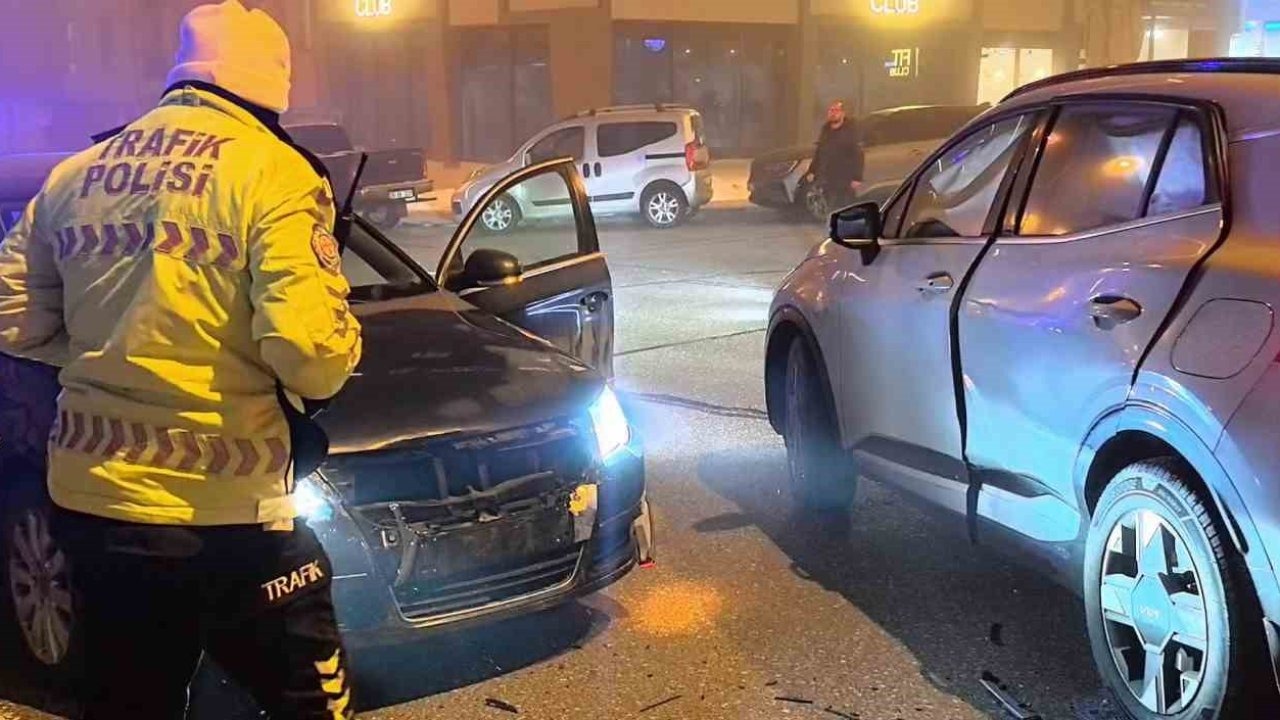 Palandöken’de Kavşak Kazası: 1 Yaralı