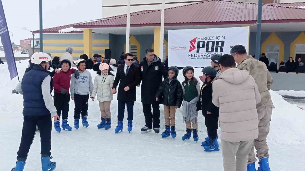 Tekman’da Çocukların Buz Pateni Hayali Gerçek Oldu: 1950 Rakımda Doğal Pist