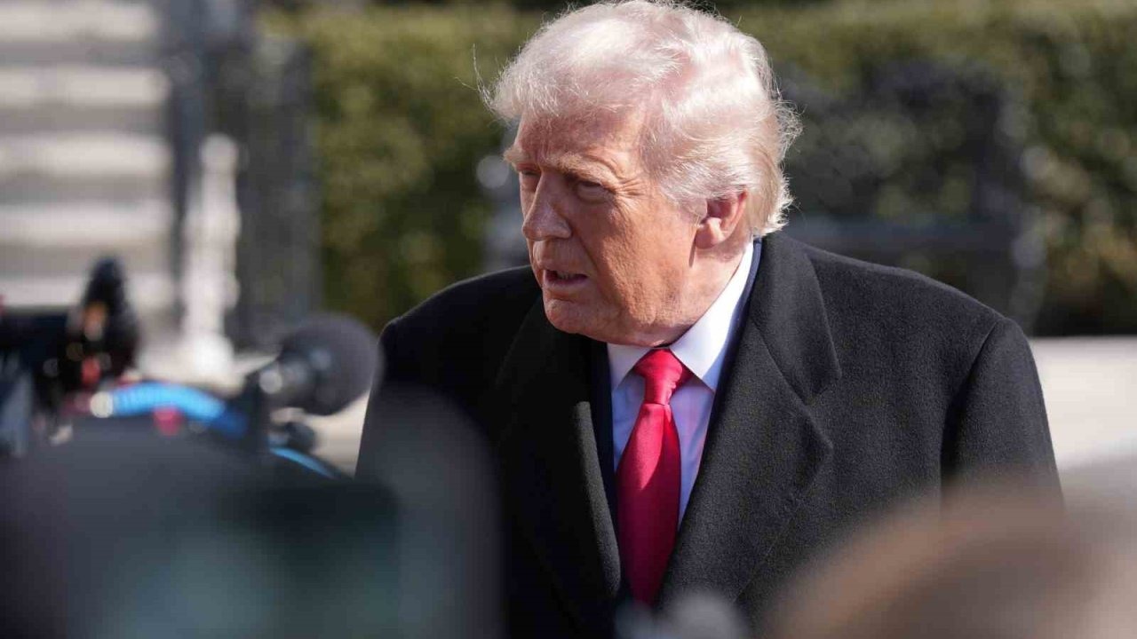 Trump'tan Orta Doğu Hamlesi: İkinci Uçak Gemisi Yola Çıkıyor