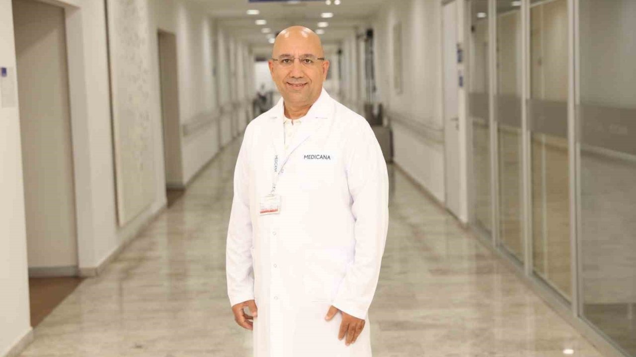 Tüp Mide Ameliyatı Sadece Mideyi Küçültmüyor, Beyindeki "Açlık" Sinyalini de Kesiyor