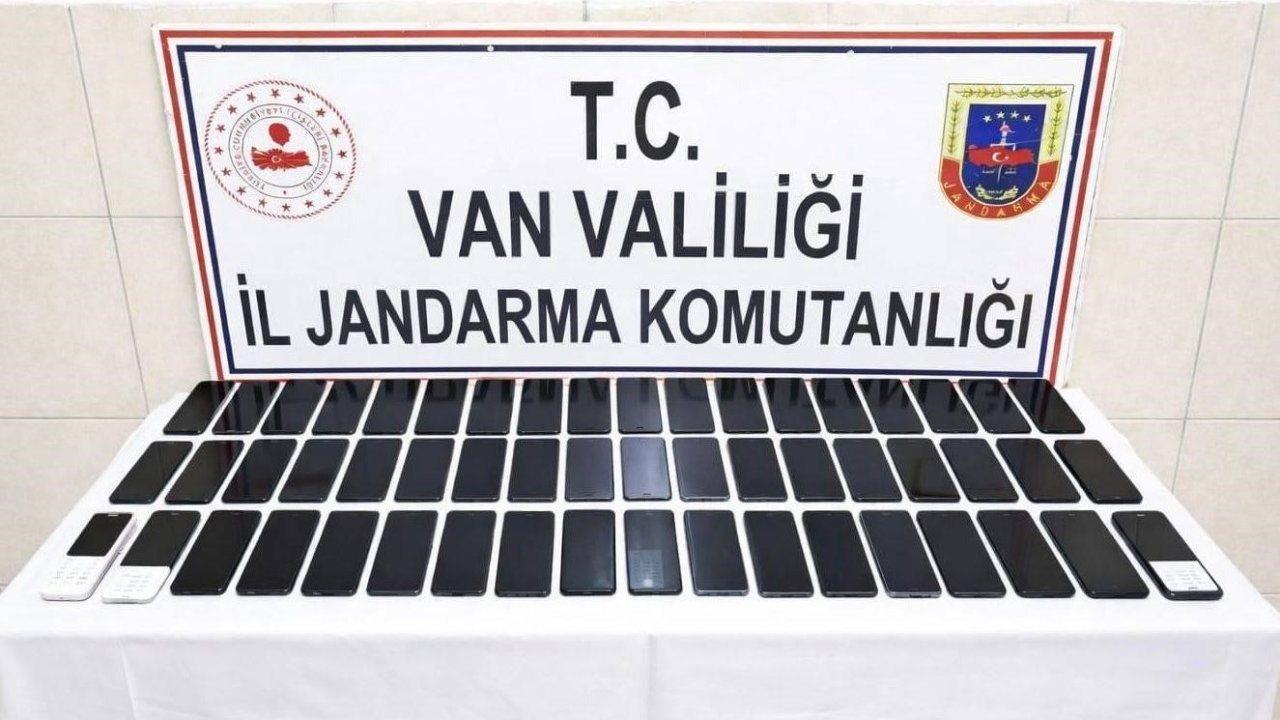 Van’da Dev Kaçakçılık Operasyonu: 1 Milyon 750 Bin TL’lik Elektronik Eşya Yakalandı