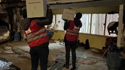 Kızılay Muradiye Şubesi'nden Ramazan Yardımı: "Bir Başına Olanların Yanı Başındayız"