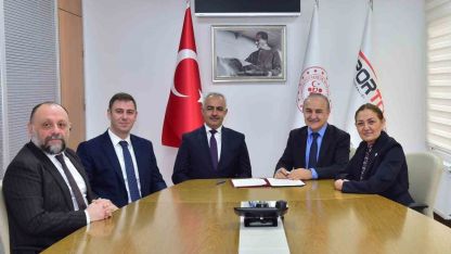 Oltu’ya 400 Kişilik Modern Spor Salonu Müjdesi