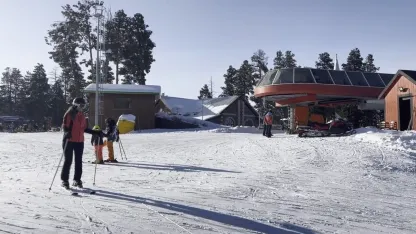 Iğdır’a komşu kapısında kar rekoru: Kristal karlar diyarında sezon uzatıldı!