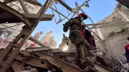 İran Kızılay'ından bilanço: Hava saldırılarında yaklaşık 10 bin sivil yapı hasar gördü